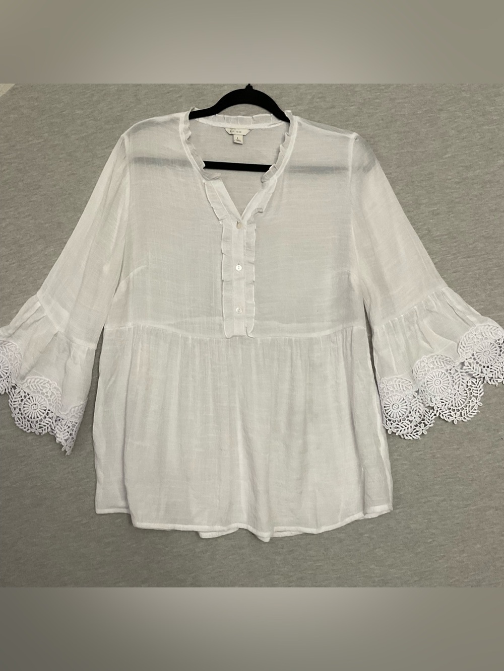 EST 1946White Gauze Peasant Top with Lace Trim